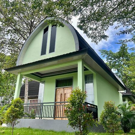 Pohon Purba Resort & Restaurant Labuhan Pandan 外观 照片