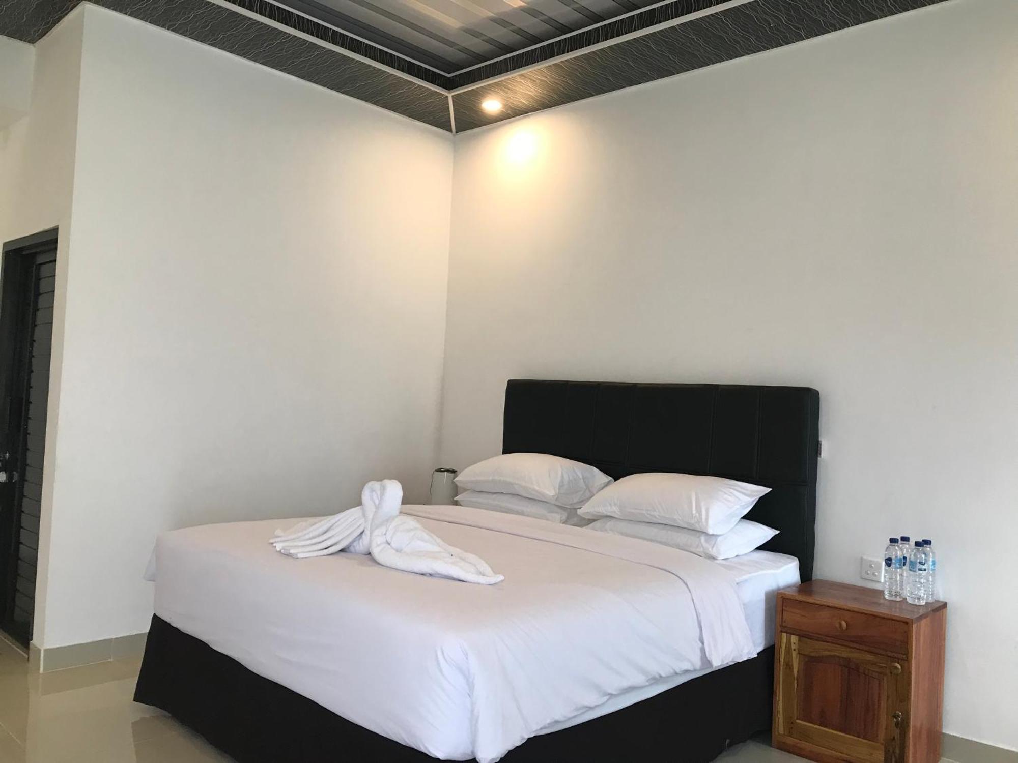 Pohon Purba Resort & Restaurant Labuhan Pandan 外观 照片