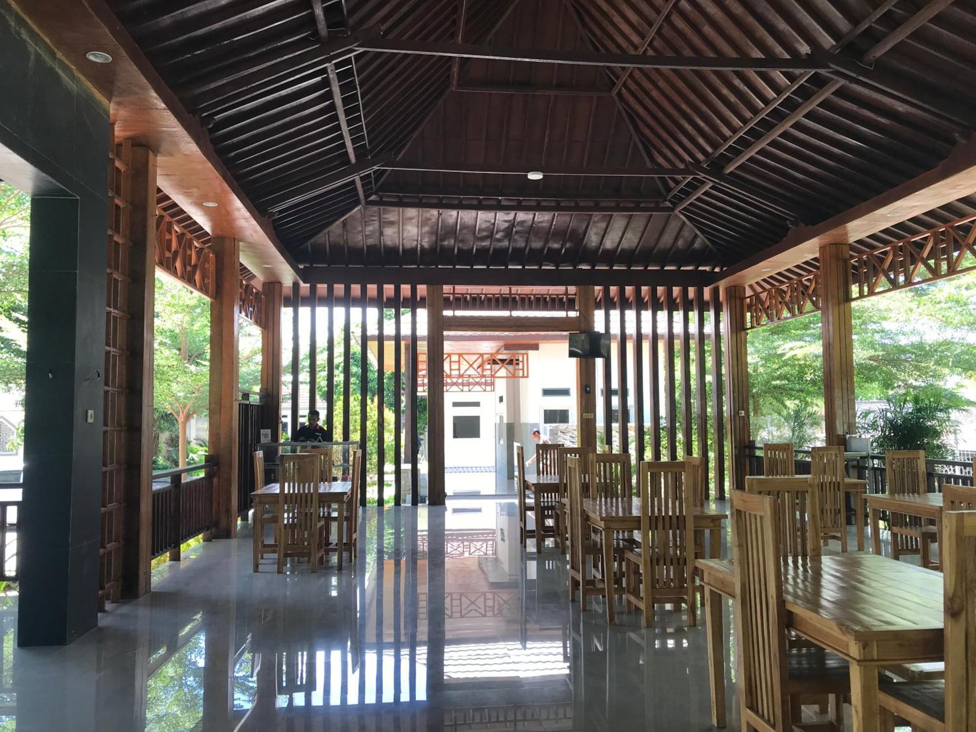 Pohon Purba Resort & Restaurant Labuhan Pandan 外观 照片