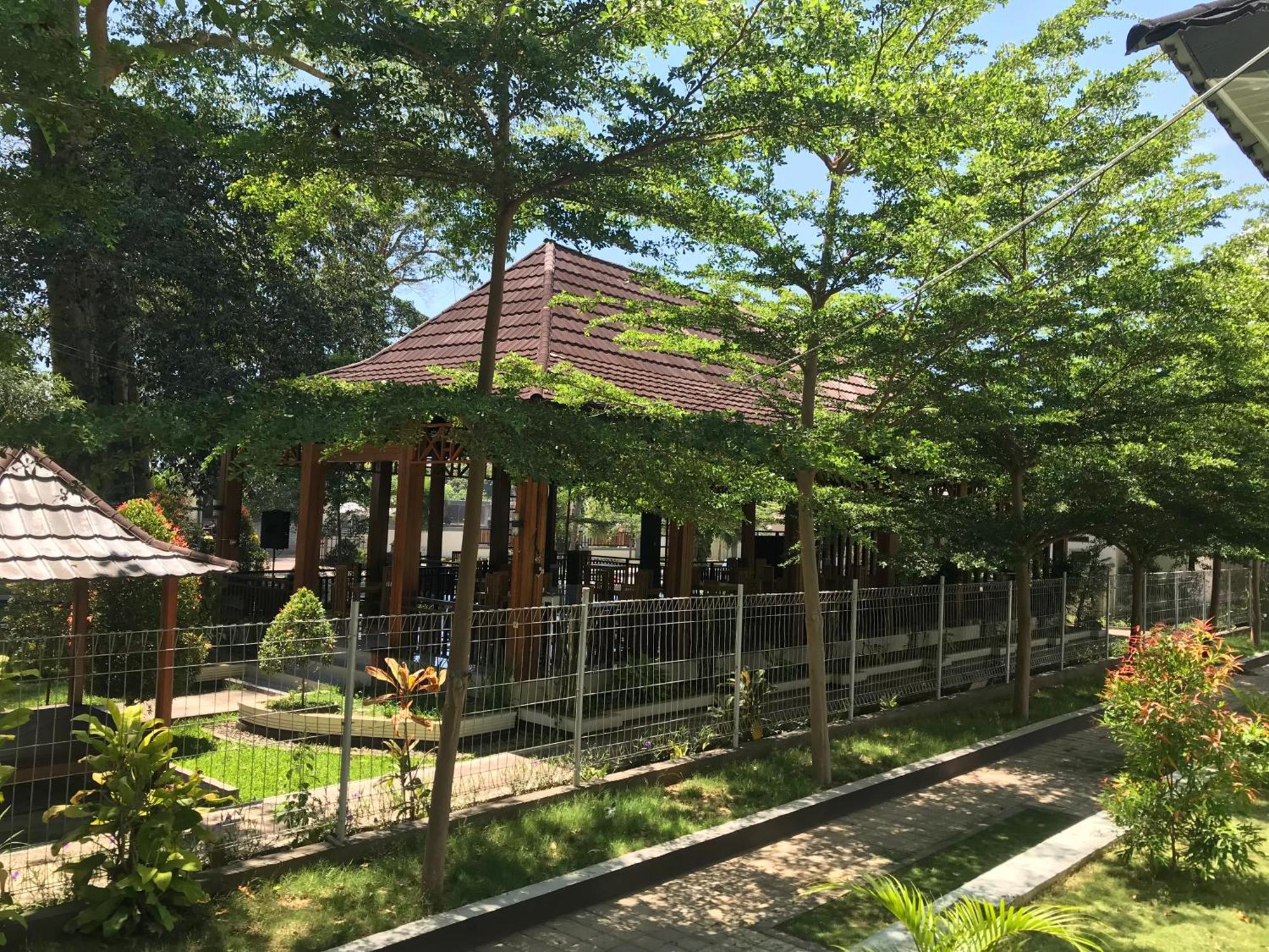 Pohon Purba Resort & Restaurant Labuhan Pandan 外观 照片
