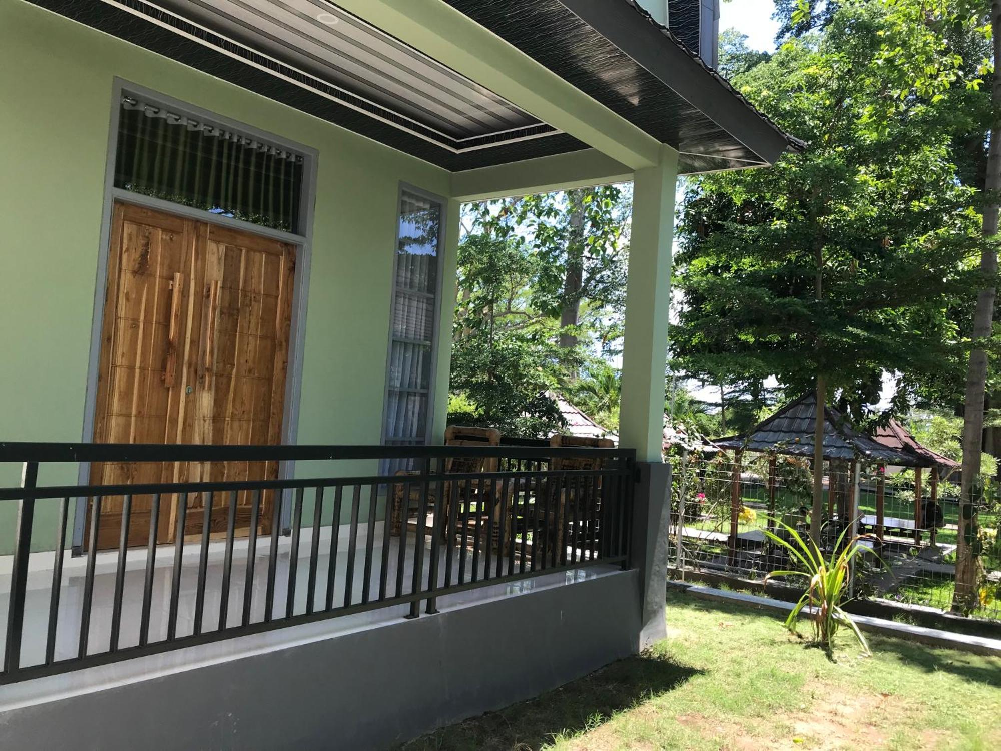 Pohon Purba Resort & Restaurant Labuhan Pandan 外观 照片