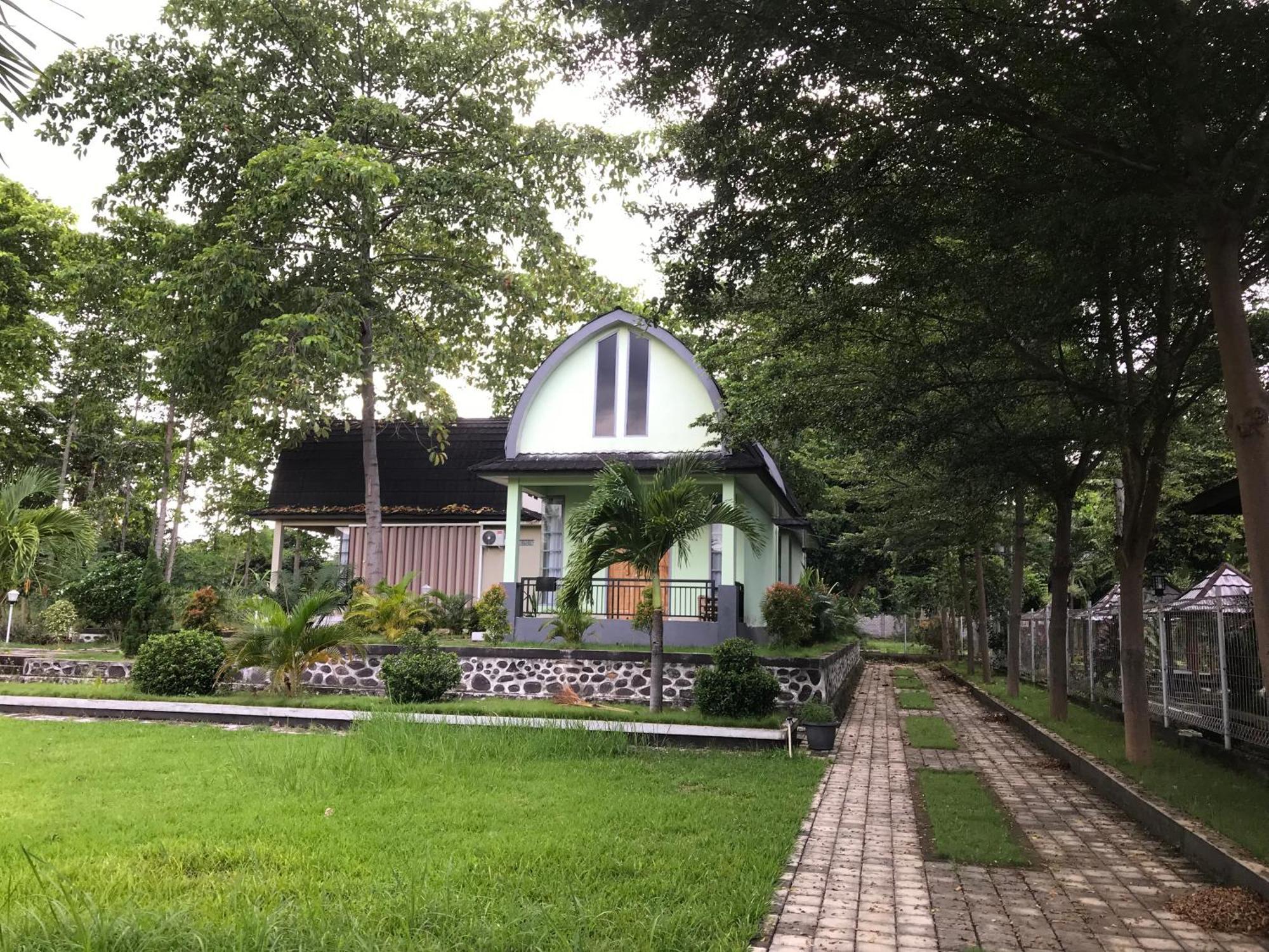 Pohon Purba Resort & Restaurant Labuhan Pandan 外观 照片