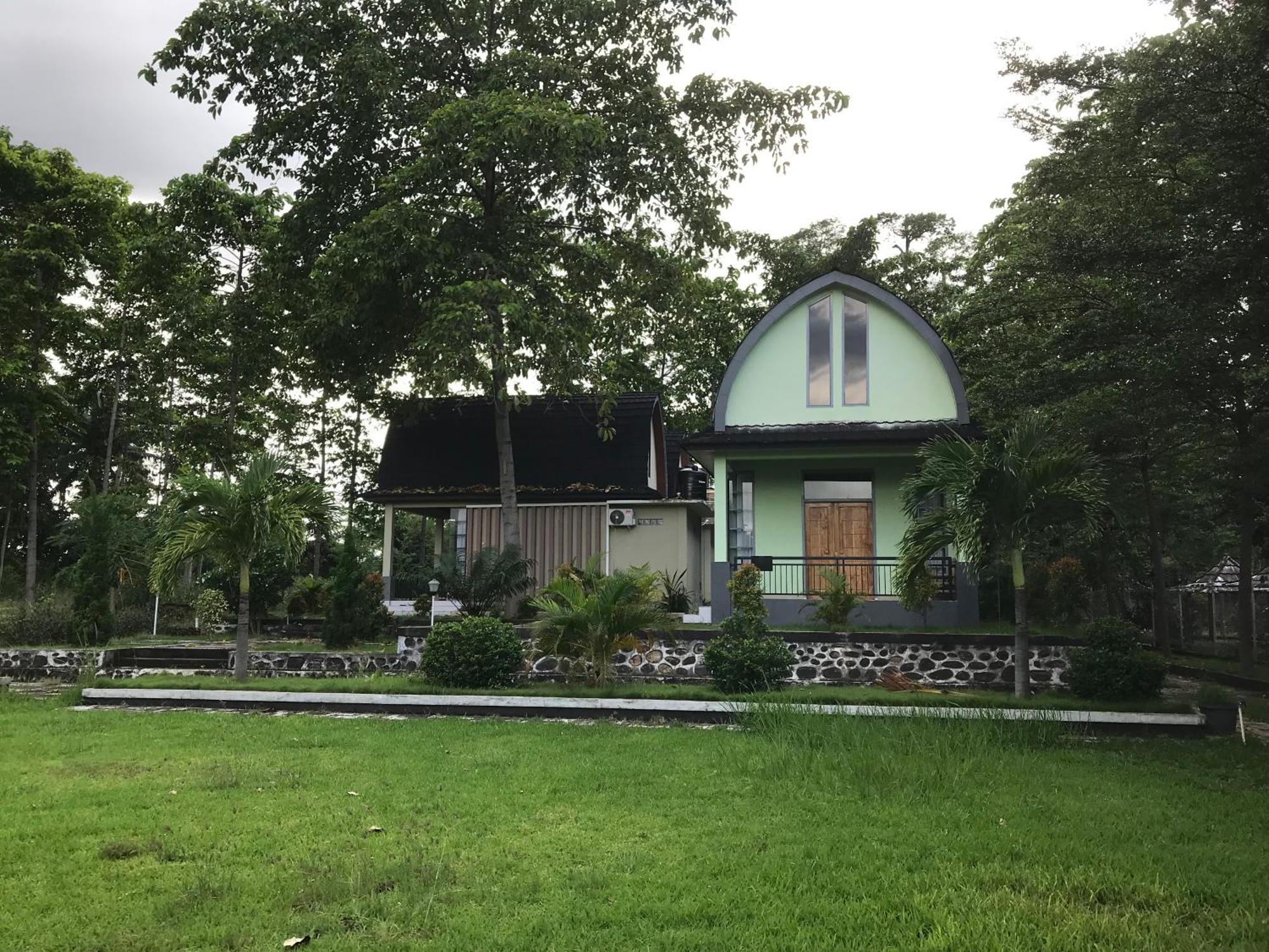 Pohon Purba Resort & Restaurant Labuhan Pandan 外观 照片
