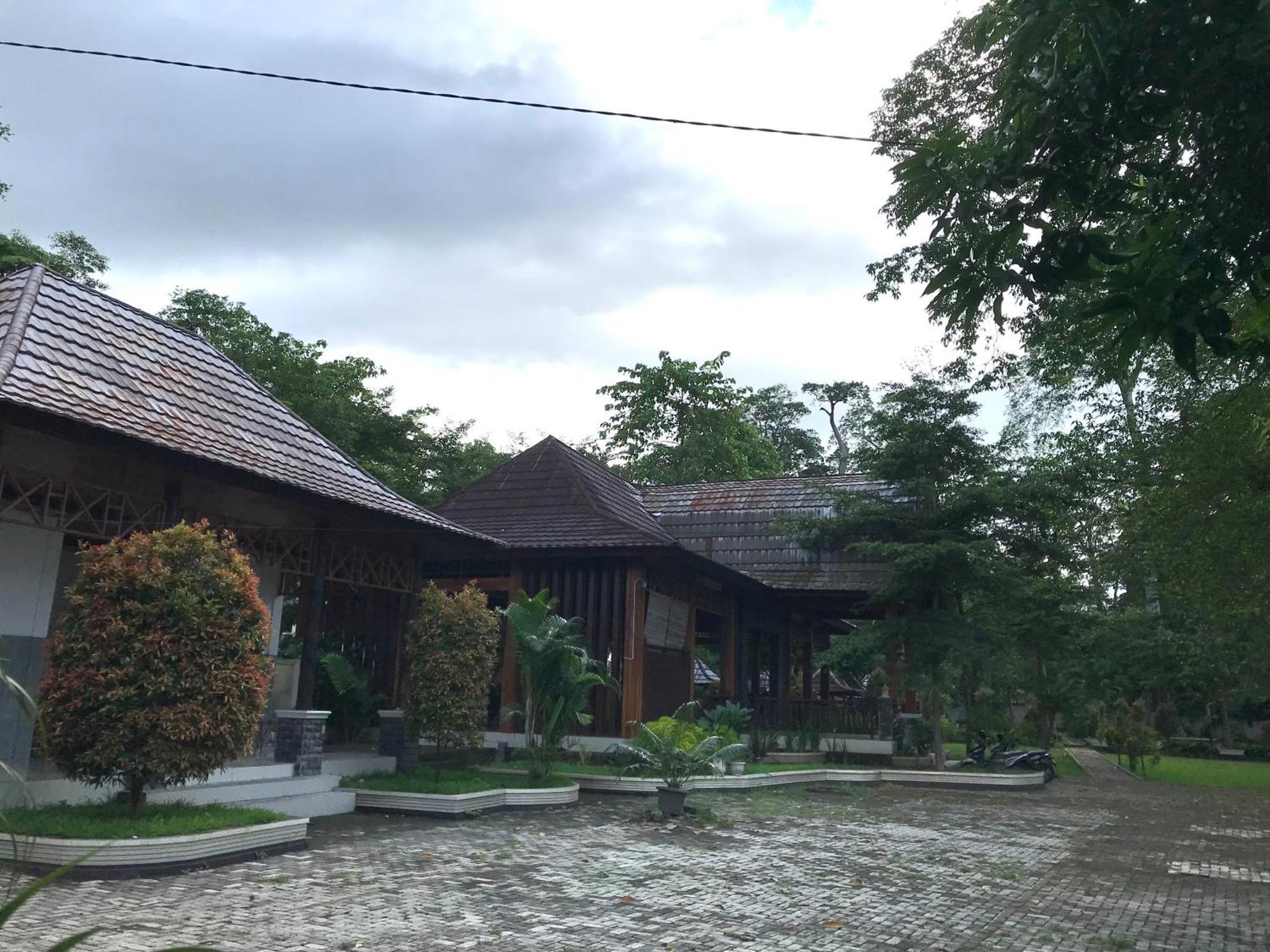 Pohon Purba Resort & Restaurant Labuhan Pandan 外观 照片