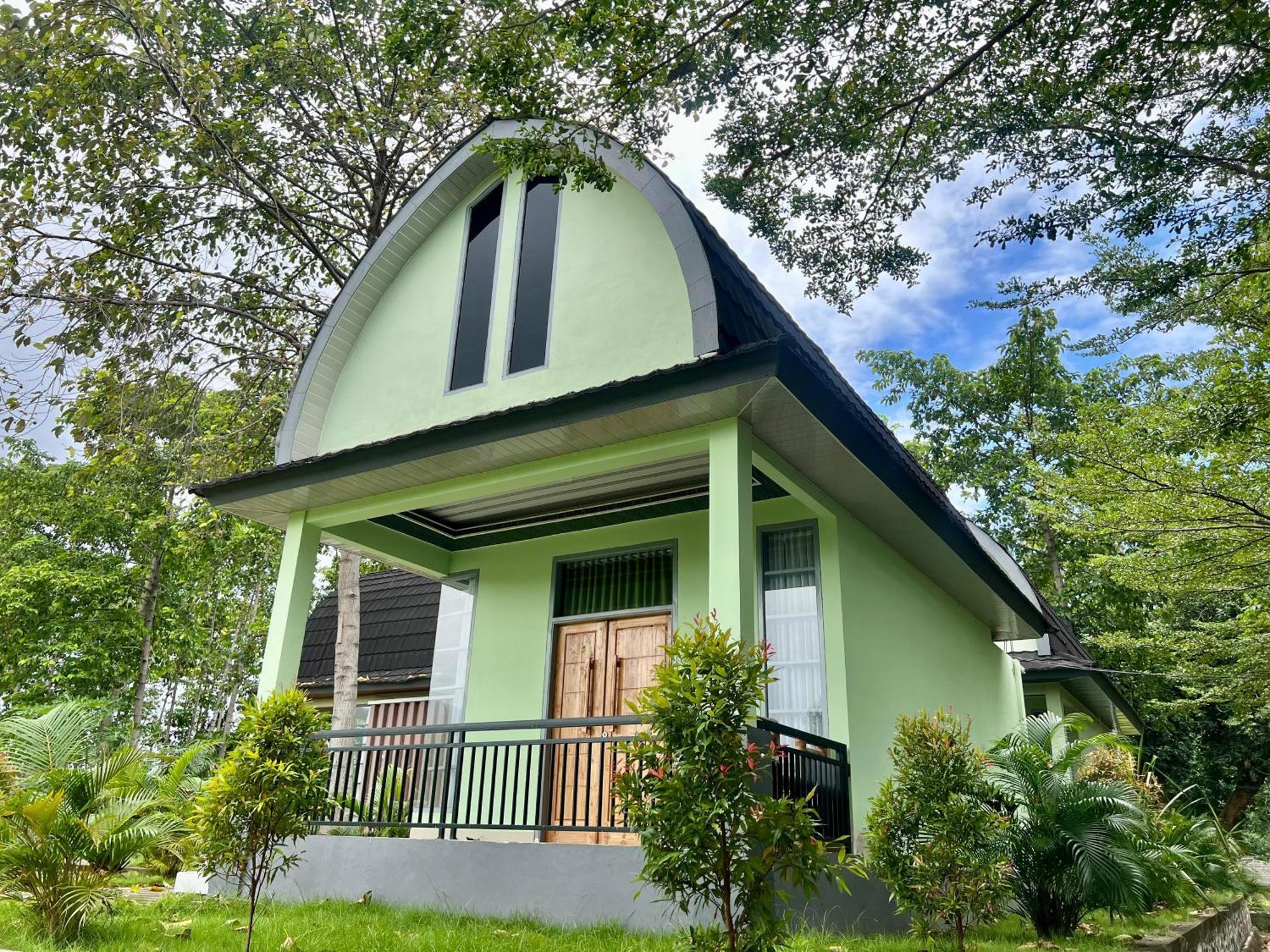 Pohon Purba Resort & Restaurant Labuhan Pandan 外观 照片